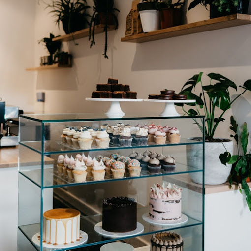 Cakes & Pastries by Ladybird Cakes